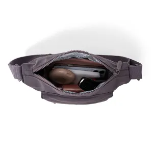 Casual schoudertas voor dames, lichte nylon heuptas met meerdere handige vakken.