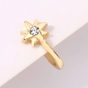 Anello da naso stella dorato alla moda con strass di cristallo, gioiello piercing donna.