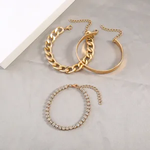 Set de pulseras multicapa de cadena dorada y circonitas, joyería estilo punk para mujeres.