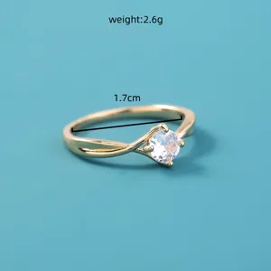 Elegante metalen zirkoon ring met 1.7cm diameter en 2.6g gewicht voor dagelijks gebruik en cadeau.