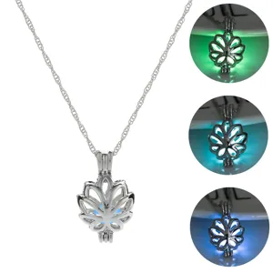 Leuchtende Legierung Hohl Blume Anhänger Halskette Glühen In Der Dunkelheit Halloween Schmuck Personalisierte Schlüsselbeinkette Damen