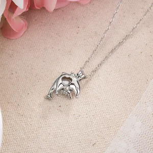 Silberner Delphin Anhänger Halskette mit Käfig-Design, schöner Schmuck für Frauen und Mädchen.