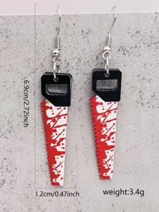 Akryl blutige Spritzer Säge Ohrringe, einzigartiger Halloween Horror Stil Schmuck für Damen.