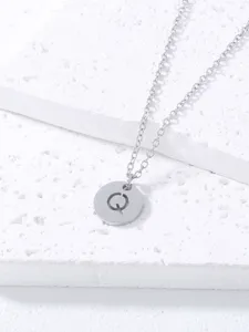Stainless steel initial letter Q pendant clavicle chain, minimalist fashion silver necklace.