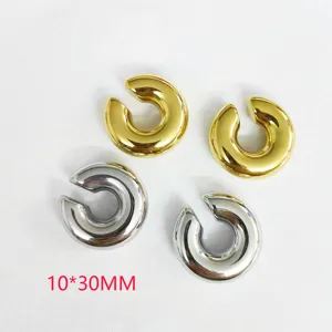 Chunky C-shape metal hoop earrings in gold and silver, modern minimalist ear clips 10x30mm