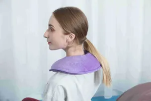 Rechargeable U-shaped heated neck and shoulder wrap, soft plush solid color warm pad