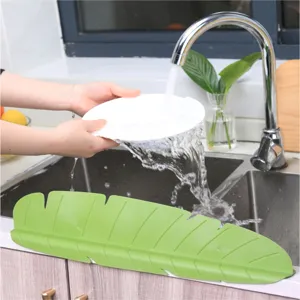 Blattförmiger Küchenspüle Spritzschutz PP TPR Wassersperre Leitblech Mit Saugnäpfen Für Waschbecken Arbeitsplatte