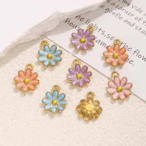 Colgantes de margaritas esmaltadas de acero inoxidable flores para hacer joyas de bricolaje