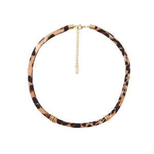 Leopardenmuster Stoff Choker Halskette mit Edelstahl Verlaengerungs Kette Detail