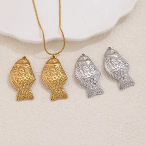 Stainless steel small fish pendant retro embossed koi necklace bracelet DIY jewelry accessory