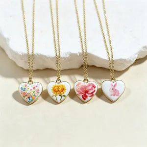 Süße Blumen Hase Herz Emaille Anhänger Halskette für Damen elegante Mode Gold Kette Schmuck