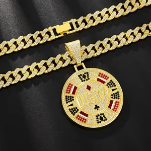 Hip-Hop Kubanerkette mit funkelnden Strass-Pokerchip-Anhänger für Herren Modeschmuck.