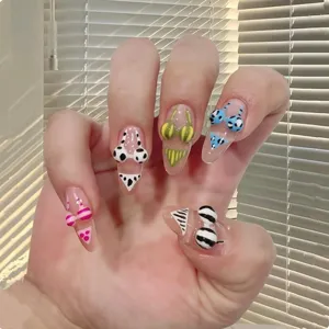 3D bikini press-on nails summer beach vacation style removable fake nails close up detail