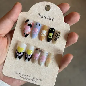 Faux ongles en amande avec de jolies pattes de chat 3D et motifs animaux, kit de manucure.