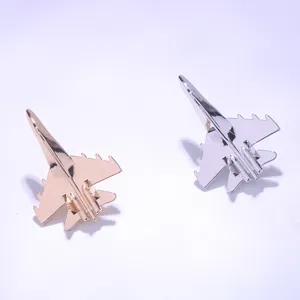 Set de broche de avion de metal, pin creativo de jet de combate para entusiastas.