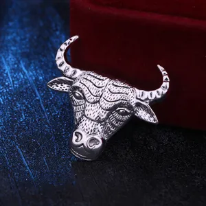 Broche vintage de metal con cabeza de toro estilo punk insignia retro para hombres