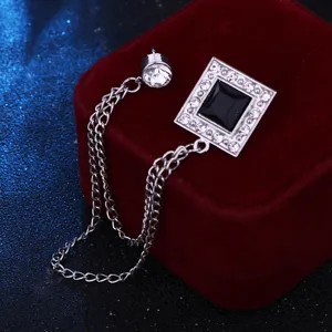 Elegante Herren Brosche mit schwarzem Schmuckstein Strass und doppelter Ketten Quaste.