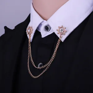 Goldfarbene Steuerrad Kragennadel mit Doppelkette, nautisches Hemd Zubehör für Herren.