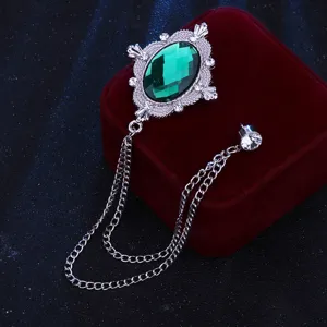 Europäische Retro Hofstil Herren grüne Edelstein Brosche mit silberner Kette Accessoire.