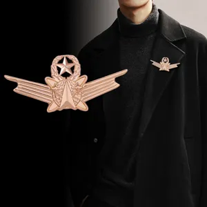 Vintage Zinklegierung Pentagramm-Flügel Brosche Persönlichkeit Hip-Hop Abzeichen Für Herren Uniform Jacke Anzug Schmuck