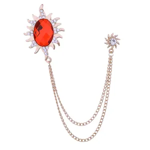 Herren Mode Sonne Brosche mit rotem Edelstein Kristall Strass Doppelketten Anstecknadel