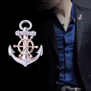 Broche Nautique Vacances Ancre et Gouvernail Alliage Strass Badge Style Marine Bijoux Preppy Classique pour Hommes Costume