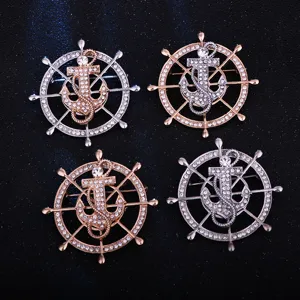 Broche náutico de timón y ancla de diamantes de imitación accesorio de abrigo de moda