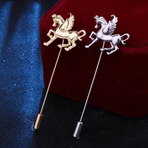 Herren Retro geflügeltes Pferd Anstecknadel Anzug Zubehör Metall Stock Brosche Detail