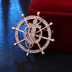 Exquisita broche de timon y ancla de estrases dorados joya de solapa para chaqueta