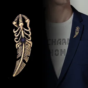 Vintage Alloy Rhinestone Feather Brooch Pin Gothic Eagle Claw Breastpin For Men Women Suit Jacket Costume Accessories
