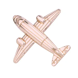 Broche de avión en color oro, pin de solapa estilo caza retro, accesorio elegante para hombres.