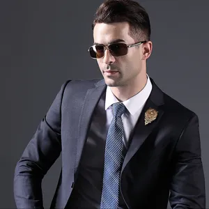 Men's luxury tiger head brooch pin for business suit jacket accessory fashion statement.