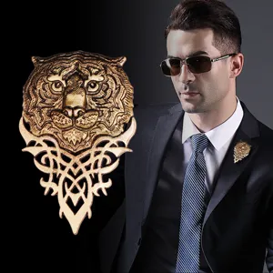 Vintage Alloy Tiger Head Brooch For Men Retro Hollow Pattern Lapel Pin Dominating Animal Suit Accessories Collar Pin