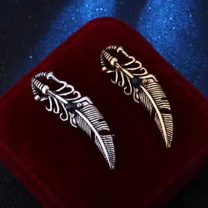 Vintage gothic feather brooch pin for men, retro alloy lapel pin jacket accessories.