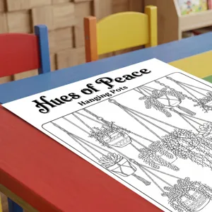 Vista detallada del póster para colorear con macetas colgantes de suculentas para niños.