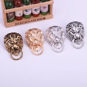 Vintage leeuwenkop broche set voor heren, felle leeuw pak speld badge accessoire in kleur.