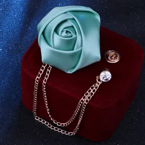 Mintgruene Stoff Rose Brosche mit Strass Quaste Ketten Reversnadel Anzug Accessoire
