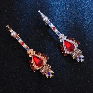 Spilla bacchetta magica corona croce barocca dettaglio strass perla oro argento.