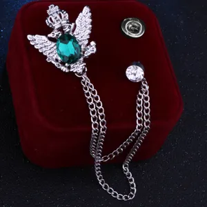 Herren Vintage Hofstil Doppeladler Brosche grüne Kristall Quaste Kette Anzugnadel.