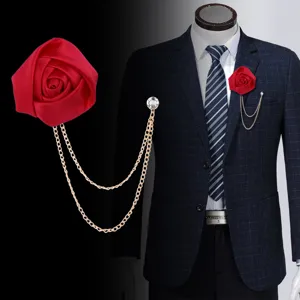 Elegante Satin Stoff Rose Blumen Brosche Anstecknadel Für Damen Herren Unisex Zinklegierung Quastenkette Strass Anstecknadel Anzug Korsagen Zubehör