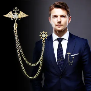 Herren Vintage Legierung Adler Kreuz Brosche Mit Doppeltem Quastenkette Schiff Ruder Strass Anzug Reversnadel Gotischer Modeschmuck Zubehör