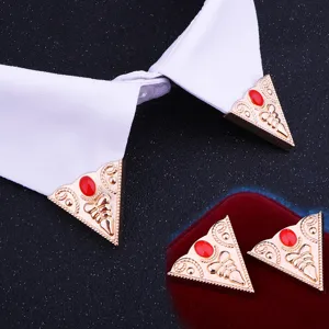 Retro Triangle Brooch Pin For Men Women Enamel Denim Shirt Collar Clip Classic Pattern Alloy Jewelry Accessory