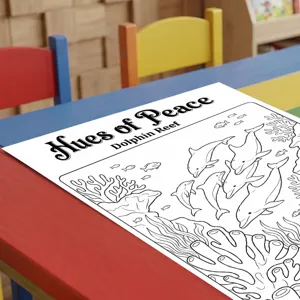 Dettaglio poster da colorare a tema oceanico per bambini con simpatici delfini e barriera corallina.