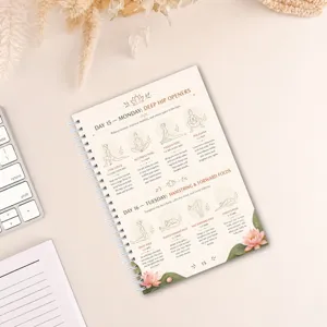 Tragbares Yoga-Übungsspiralnotizbuch mit detaillierten Posenanweisungen und täglichen Routinen.