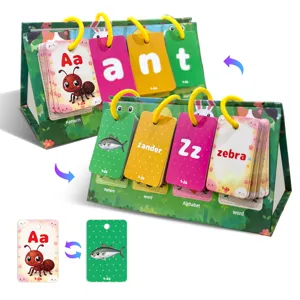 Flashcard educative da tavolo con alfabeto e parole per l'apprendimento precoce dei bambini.