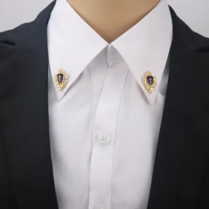 Goldene Krone Schild Kreuz Kragennadeln Herren Anzug Hemd Revers Brosche Metall Abzeichen
