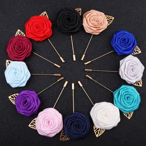 Koreanische Art Stoff Rose Reversnadeln Set mit goldenen Blättern und langen Stielen für Anzüge