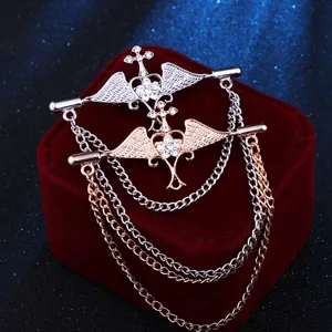 Broche vintage ailes d'ange croix avec chaînes suspendues épingle de costume pour hommes femmes