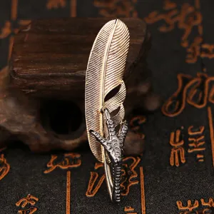 Vintage feather and eagle claw brooch pin for men women suit coat fashion jewelry accessory