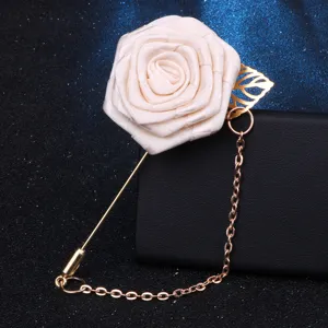 Broche fleur de rose en tissu pour homme, accessoire de costume élégant avec chaîne.